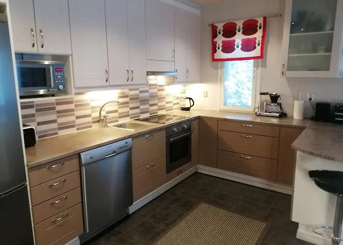 Majoituspalvelu Nurmi Oy Vaelitie 3b Saunallinen * Raahe